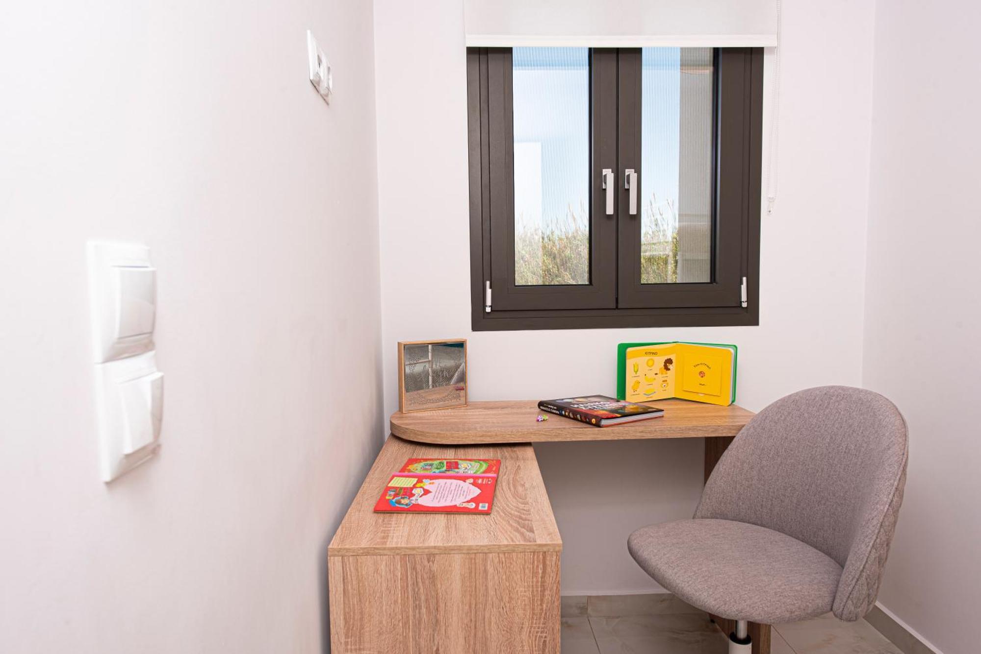Apartment Poem Family In Town Lefkada City