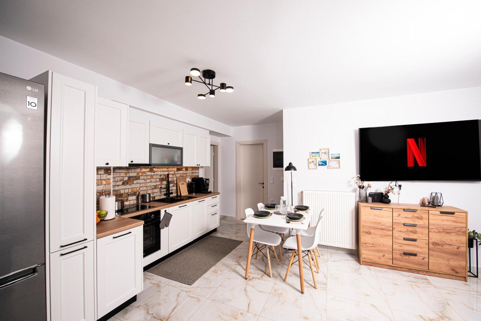 Poem Family In Town Apartment Lefkada City